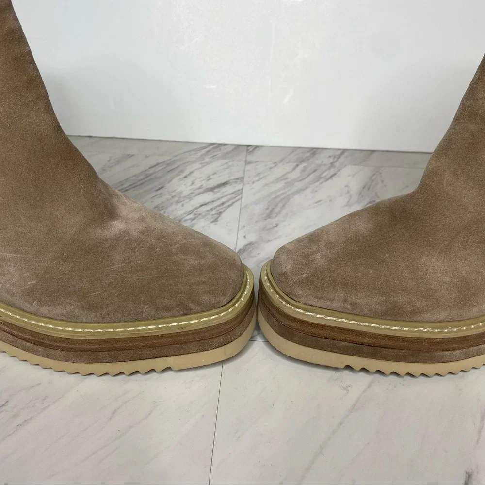 Vince Camuto Omassa Suede Wedge Heel Chelsea Bootie 8 1/2 M